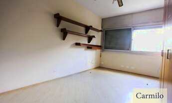 Imagem 7: De frente a Universidade Mackenzie