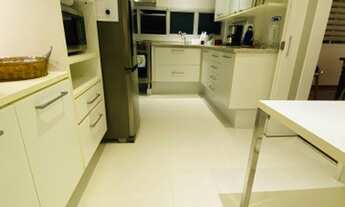 Imagem 7: Apartamento para venda possui 145 metros quadrados com 3 quartos 2 vagas com depósito