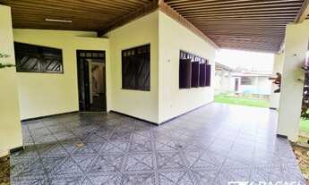 Imagem: Casa com 04 suítes em Candelária