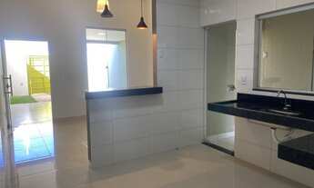 Imagem 5: Linda Casa de 2 quartos com quintal amplo + Churrasqueira e quiosqueno Parque das Flores