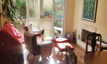 Imagem 6: Casa de condomínio para venda tem 186 metros quadrados com 4 quartos