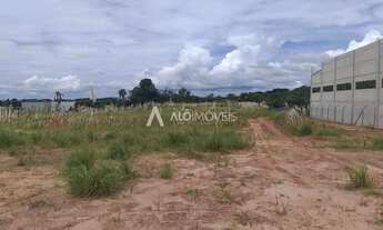 Imagem: Terreno à venda de 23.633,90 m2 por R$