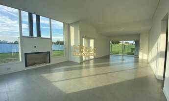 Imagem 3: Casa de alto padrão em condominio fechado