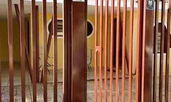 Imagem 4: Fins residenciais ou comerciais com 4 quartos, sendo 2 aes embutidos,sala,cozinha,banheir