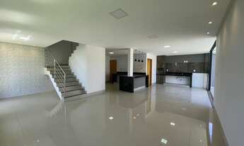 Imagem 6: Sobrado com 167m² com 3 suítes e piscina em Setor Três Marias - Goiânia - GO