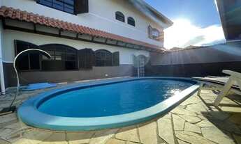 Imagem 2: Casa em praia se leste com piscina