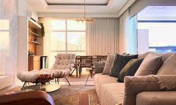 Imagem 4: Belíssimo 4 Suítes, Prédio frente Mar de LUXO, Mobiliado e Decorado na Meia Praia