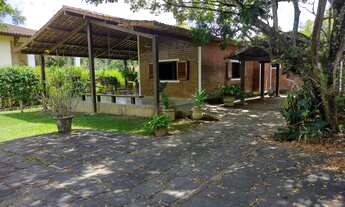 Imagem 3: More num condomíno com lotes grande, conforto, estilo chácara, com a segurança de um codom