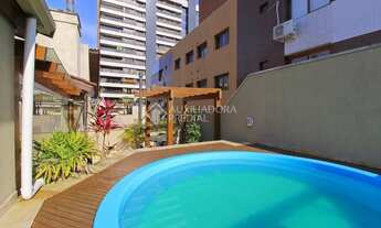 Imagem 5: Excelente cobertura localizada em uma das melhores regiões da cidade, próximo de praças e