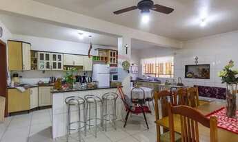 Imagem: Casa ampla no Bairro Nossa Senhora do Rosário