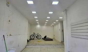 Imagem: Loja Lauro de Freitas - 180m2 incluso mezanino