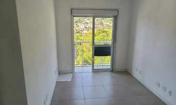 Imagem 2: Apartamento com 2 quartos, sendo 1 suíte, no Mirante Das Baías no Itacorubi - Florianópoli