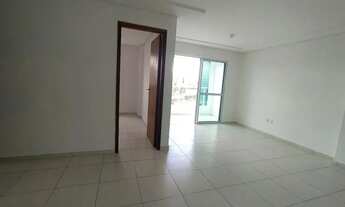 Imagem 3: VENDO APARTAMENTO COM DOIS QUARTOS COM VARANDA NO CATOLE