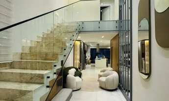 Imagem 2: Sobrado Alto Padrão - Belvedere II