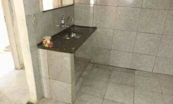 Imagem: Vendo casa, cerca de 10 cômodos, uma área