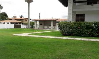 Imagem 3: Casa mobiliada na praia de Serrambi - 5 suítes e amplo jardim com churrasqueira - 25m da p
