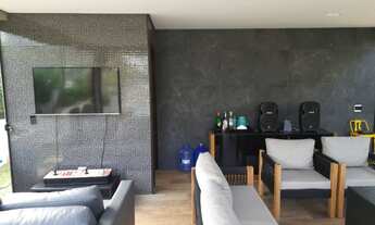 Imagem 6: Casa de condomínio para aluguel e venda possui 600 metros quadrados com 7 quartos