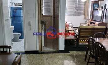 Imagem 3: Reformadíssimo com vista frontal e garagem privativa