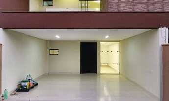 Imagem 3: Lindo Sobrado com Alto Padrão em Acabamento no Setor Goiânia 2