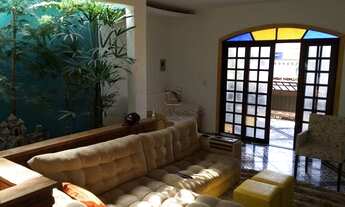 Imagem: Sobrado em Varginha - São Paulo