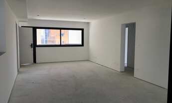 Imagem 4: Oportunidade na melhor localização de Moema - Apartamento 3 suítes próximo ao Shopping Ibi