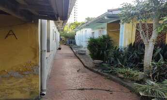 Imagem 6: Terreno e 2 casas, 10 x 40