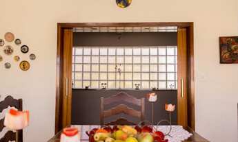 Imagem 4: Casa para venda possui 350 metros quadrados com 4 quartos