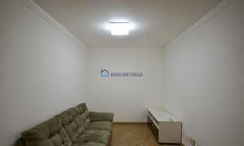 Imagem 2: Sobrado na Região do Bosque da Saúde, com 1 dormitório, sala, cozinha e área de serviço