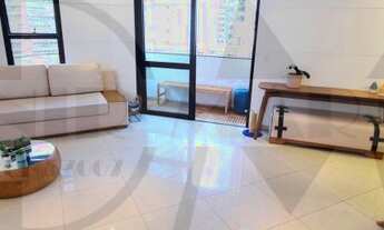 Imagem 2: Apartamento com 3 suítes, 3 vagas de garagem, reformado