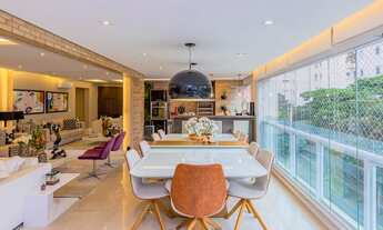 Imagem: Belíssimo apartamento possui 208 metros