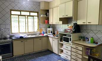 Imagem 2: Sobrado com 224 m2 com 4 quartos com 1 suíte em Jardim Itaipu - Goiânia - GO