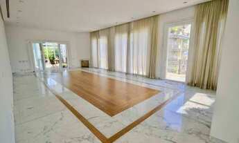 Imagem 5: Cobertura para venda possui 890 metros quadrados com 5 quartos