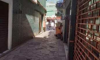 Imagem 6: Frasco Aluga: loja com sobre loja na Galeria Azenha