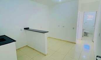 Imagem 1: ALUGA-SE 3 CÔMODOS EXCELENTE LOCALIZAÇÃO