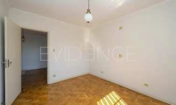 Imagem 6: Sobradão com 4 dormitórios, sendo 1 suíte em rua tranquila, garagem para + de 15 carros