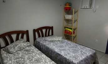 Imagem 3: Casa 4/4, promoção só para este final de semana 950,00. De sexta a segunda. Cond.Mediterra