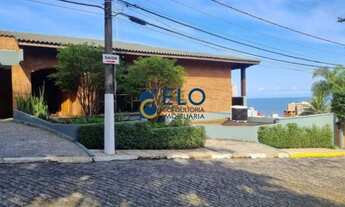 Imagem 3: Casa com 4 dormitórios , 4 vagas de garagem, vista livre e panorâmica, no Morro Santa Ther