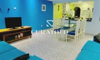 Imagem 2: Seu novo lar em Santo André: Espaçosa Casa de 6 Dorms com 3 Vagas e Quintal Bairro Jardim