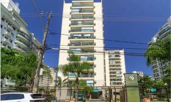 Imagem 2: Apartamento para venda possui 65 metros quadrados com 2 quartos em Jacarepaguá - Rio de Ja