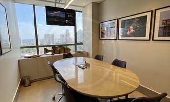 Imagem 2: Sala 100% mobiliada com 90m² no Soberane Live + Works, Adrianópolis