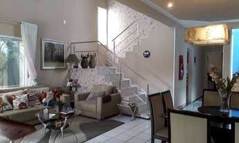 Imagem: Casa para venda possui 300 metros quadrados