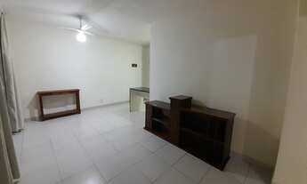 Imagem 4: DNO APT COM VARANDA PRÓXIMO A PRAIA