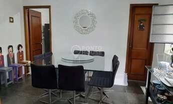 Imagem 2: Sobrado à venda com 230m², 04 dormitorios, 01 suite, edicula e 02 vagas