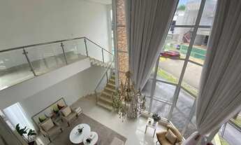 Imagem 6: Casa de condomínio sobrado para venda tem 446 metros quadrados com 5 quartos