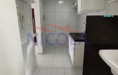 Imagem 5: Apartamento com móveis projetados (piscina e salão de festa