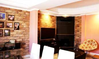 Imagem 4: Casa de 03 Dorm. Sendo 01 suíte na Agronômica