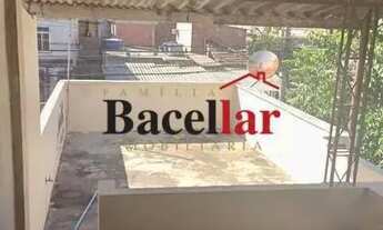 Imagem 2: Casa de rua : Duplex / Residencial / Pilares