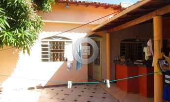 Imagem 3: Casa em Montes Claros, no bairro Santa Rita I, à venda