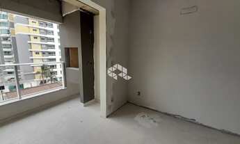 Imagem 2: Apartamento com 2 quartos/dormitórios no bairro Barreiros, em São José - SC