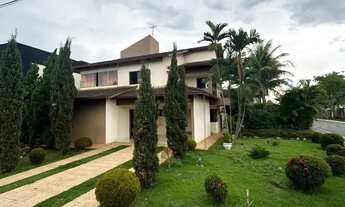 Imagem 2: Sobrado para aluguel possui 280 metros quadrados com 4 quartos em Jardins Madri - Goiânia